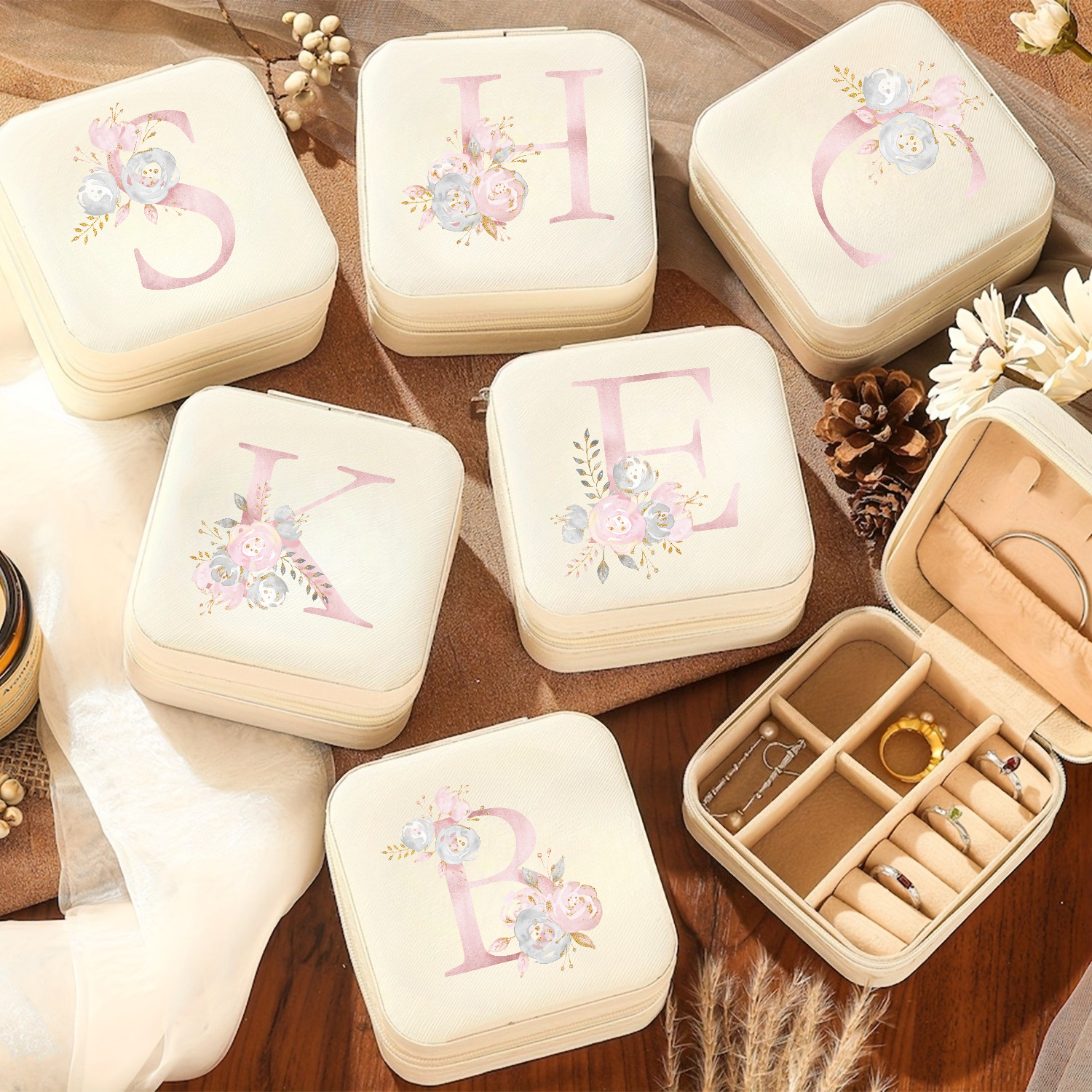 A-Z Alphabet Print Beige Trave - Event Z ulasan dan harga